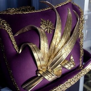 Vintage Grosse For Christian Dior 1960 Gold Tone Classic Brooch Pin